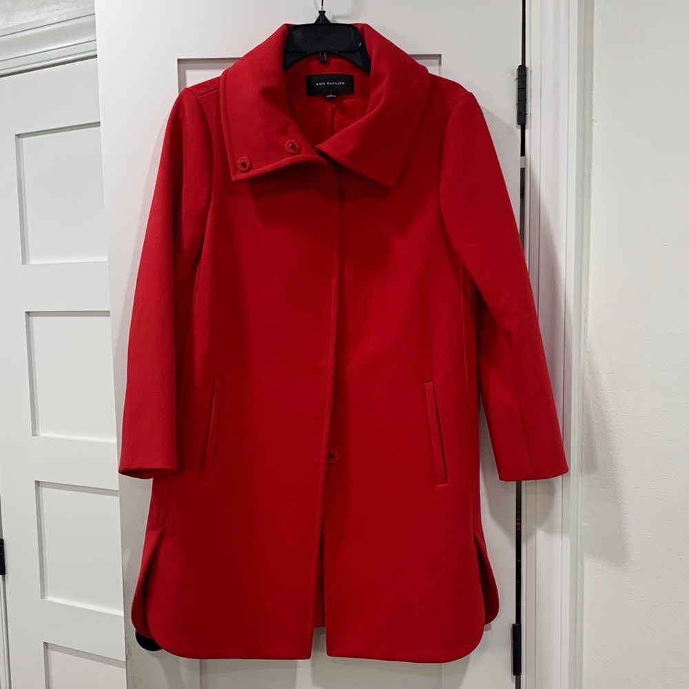 Anne Taylor Vibrant Red Trench Coat Size Small